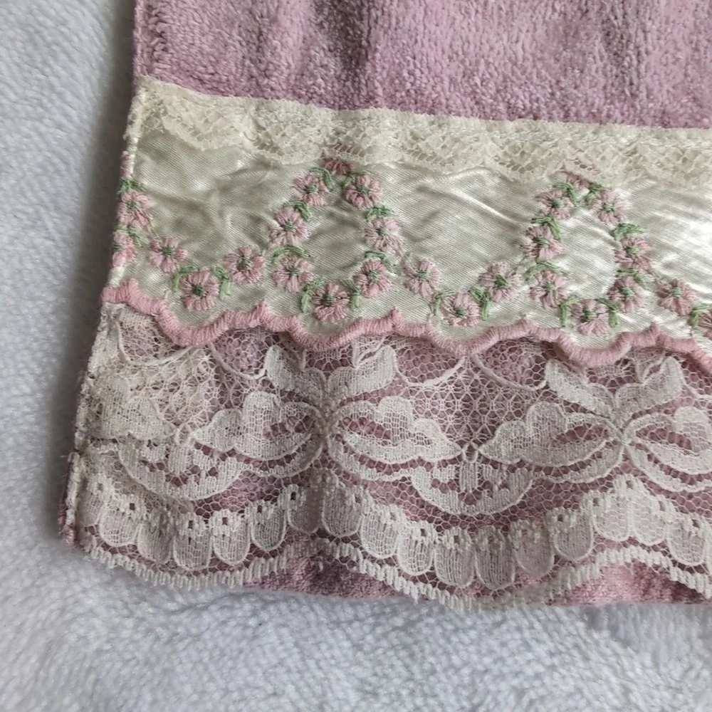 2 Vintage Pink Lace Hand Towels Mauve Trim Floral Embroidered Cottagecore Granny